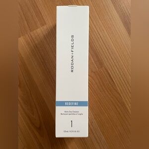 Rodan and Fields Redefine daily clay cleanser. Step 1 NIB